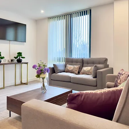 Apartment No 7 *